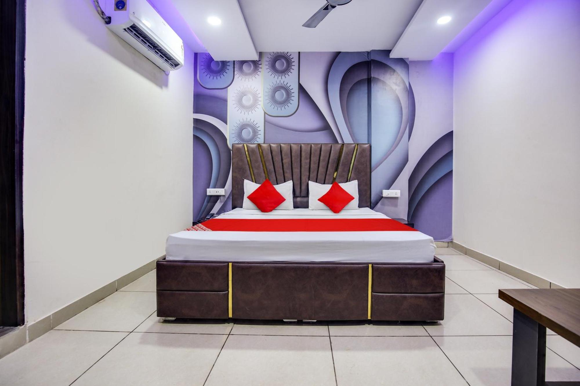 Oyo King Residency Hotel Лудяна Екстериор снимка