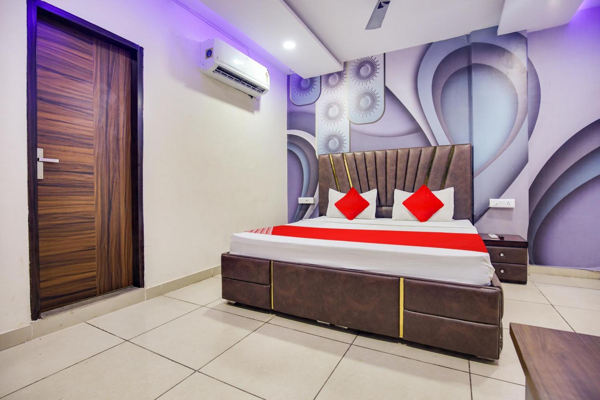 Oyo King Residency Hotel Лудяна Екстериор снимка